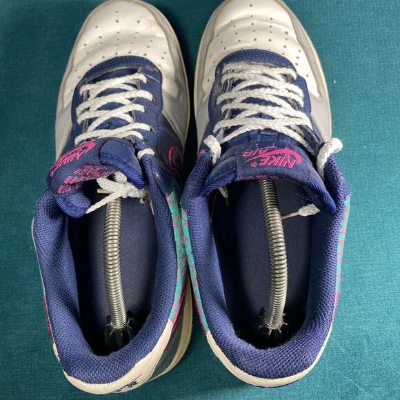 Size 10.5 - Men’s Nike Air Force 1 low multicolor shoes - Picture 6 of 8